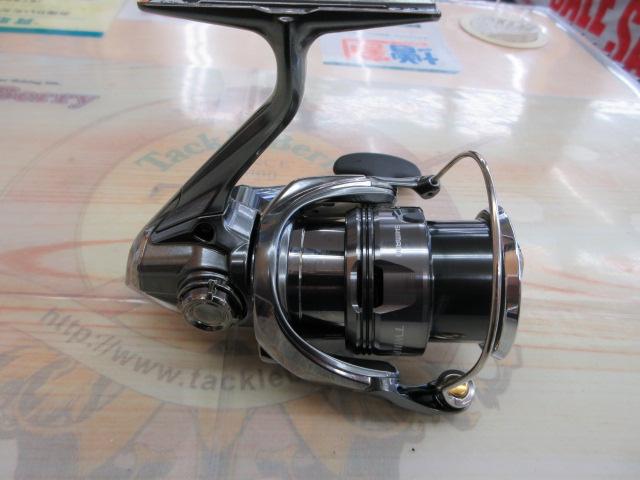 未使用品 SHIMANO 24 ツインパワー C3000MHG 24ツインパワー C3000MHG｜＠ベリーネット 日本最大新品中古釣具