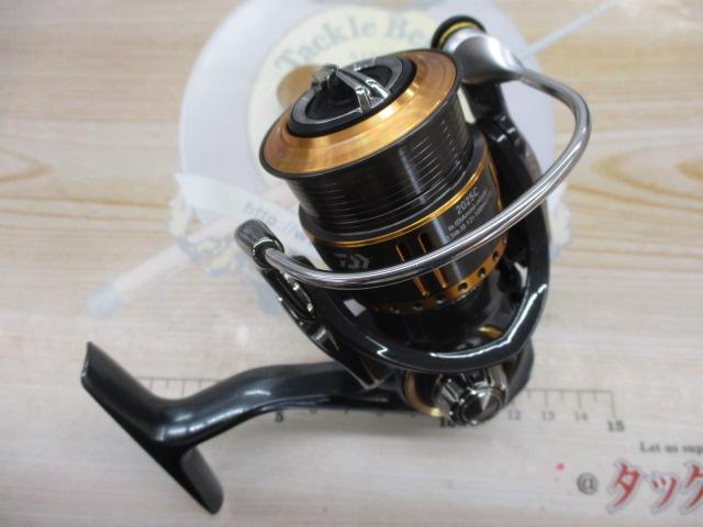 DAIWA - ダイワ 14プレッソ 2025C &lt;傷少&gt; ダイワ 14プレッソ 2025C/K443M スピニングリール 未使用品 : 釣