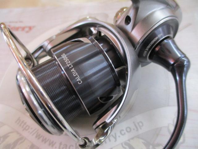 25 カルディアLT2500 新品未使用　ハンドルノブ交換済おまけPE0.4号付 25カルディア LT2500S｜＠ベリーネット 日本最大新品中古釣具WEB