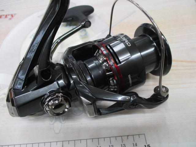 新品未使用VANFORD 4000XG フィッシングリール　ヴァンフォード 未使用品 24 ヴァンフォード4000XG リール 【公式通販】