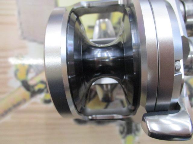 o*8様 シマノ　17 オシアジガー　2000 NRHG 使用品 Amazon | シマノ(SHIMANO) ベイトリール ジギング 11
