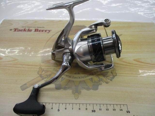 ストラディック C3000HG Amazon | シマノ(SHIMANO) スピニングリール 19 ストラディック