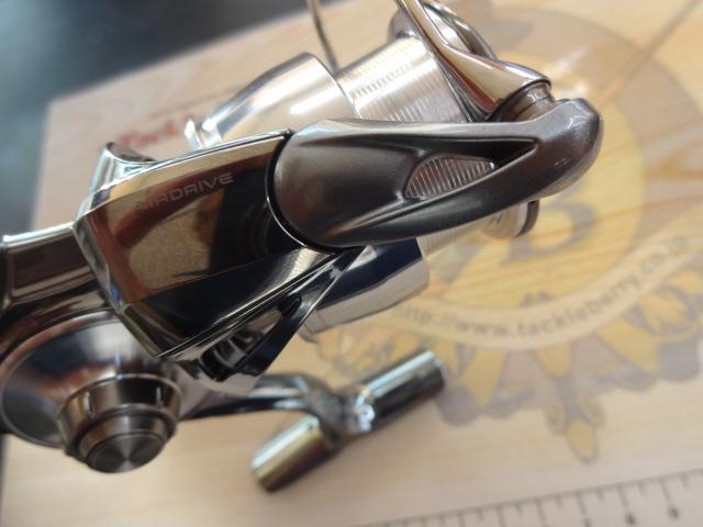 DAIWA - 【中古/美品】 ダイワ 22 イグジスト PC LT 2500   /SK024M DAIWA - 【中古/美品】 ダイワ 22 イグジスト PC LT 2500