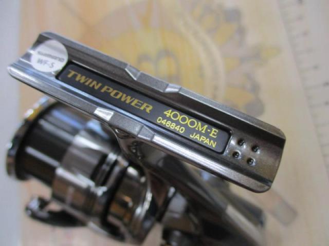 SHIMANO - 【中古/極上品】 シマノ 24 ツインパワー 4000M   /Q114M SHIMANO - 【中古/極上品】 シマノ 24 ツインパワー 4000M