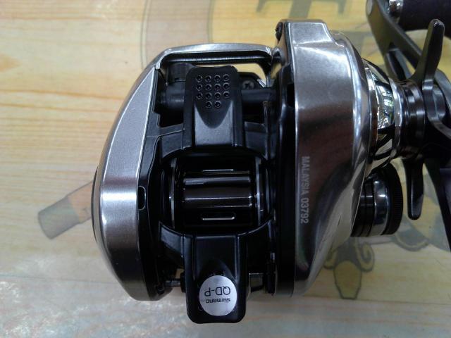 シマノ　18エンゲツプレミアム 151ＰＧ シマノ(SHIMANO) 18 炎月プレミアム 151PG(左) 037923