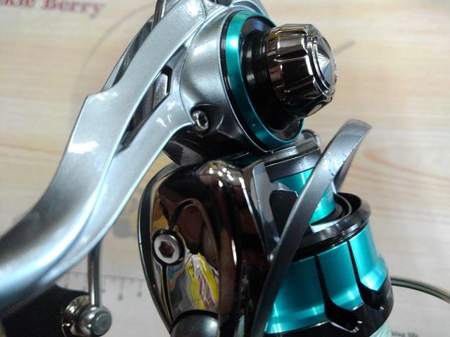 [釣り人出品]18Emeraldas AIR LT3000S-CXH 18 S*︎様 ダイワ 18エメラルダスAIR LT3000S-CXH - メルカリ