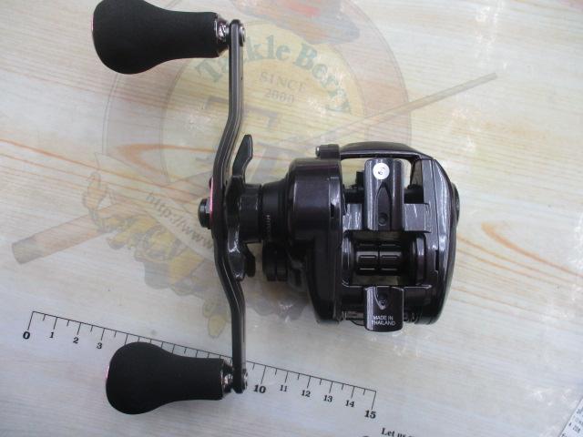 新品未使用品　２３紅牙 １００ ダイワ ベイトリール 23紅牙 100XH(右): 釣具のキャスティング
