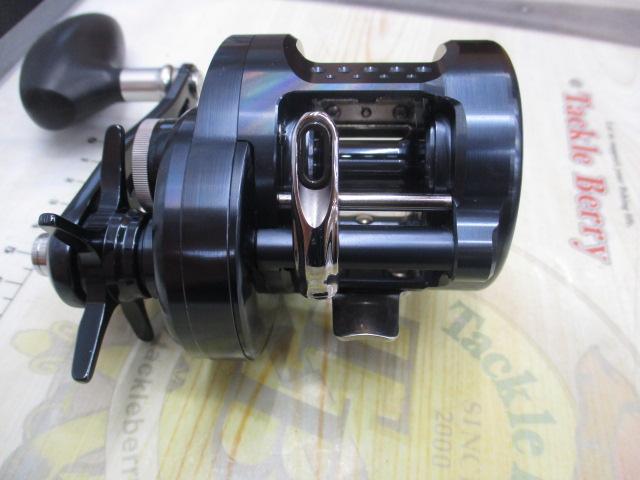 SHIMANO - 19オシアコンクエストリミテッド300HG中古品です シマノ(SHIMANO) 19 オシアコンクエスト リミテッド 300HG(右
