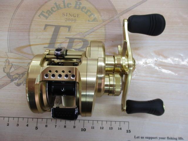 SHIMANO - 【中古】 シマノ 14 カルカッタコンクエスト 200   /R163M SHIMANO シマノ 14カルカッタコンクエスト200 右 - メルカリ