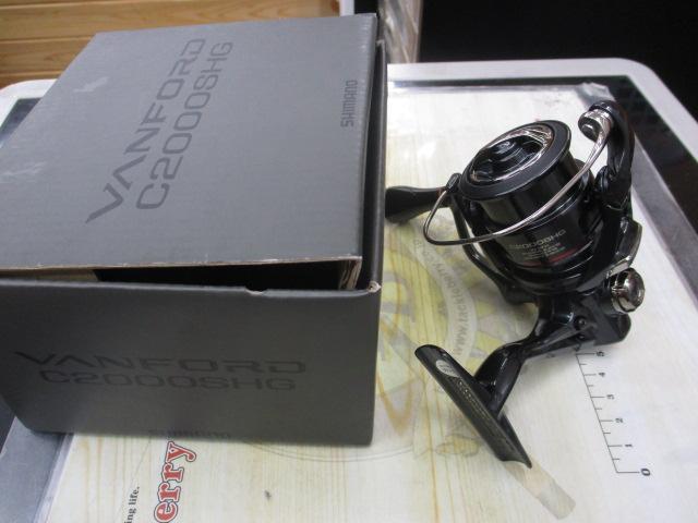 シマノ　VANFORD　C2000SHG　中古品 SHIMANO VANFORD C2000SHG スピニングリール - メルカリ