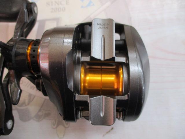 ダイワ　スティーズ　sv6.3l ベイトリール ブラック/オレンジ Amazon | ダイワ リール スティーズ SV 6.3L | ダイワ(DAIWA