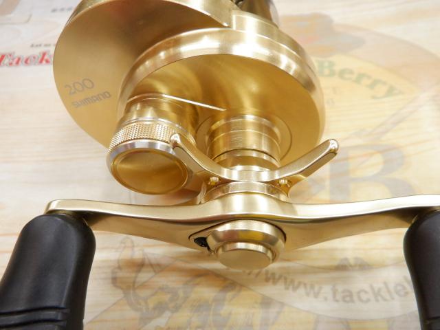 中古 14 カルカッタ コンクエスト 200 シマノ(SHIMANO) 14カルカッタコンクエスト 200RIGHT ○完売しま
