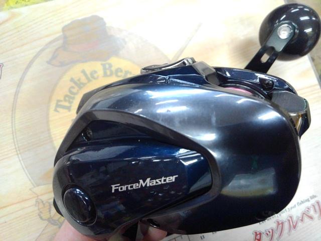 美品　21フォースマスター1000 シマノ（SHIMANO） 21 フォースマスター 1000 右ハンドル (2021年