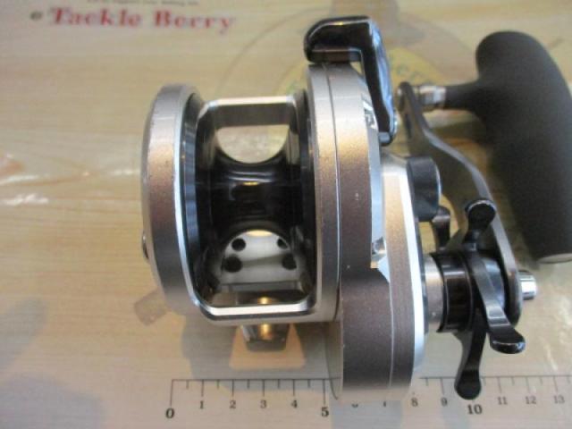 SHIMANO - 新品未使用 12オシアジガー 2001NRHG 楽天市場】【中古】SHIMANO シマノ 12オシアジガー2001NRHG 両軸