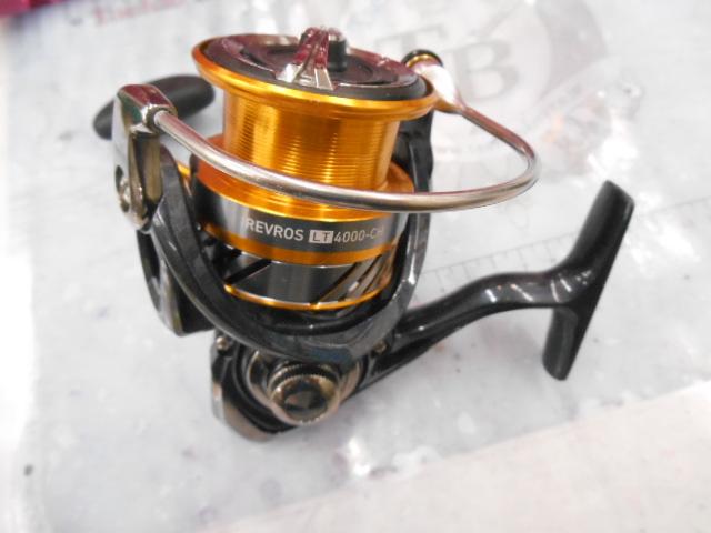 DAIWA - 新品 未開封 ダイワ レブロス LT4000-CH 2020年モデル ダイワ スピニングリール レブロス LT4000-CH 2020年モデル
