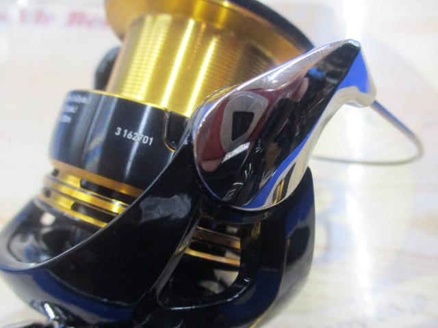 ダイワ 23レガリス LT4000-CXH 中古品 シーバス フラットフィッシュ ダイワ 23レガリス LT4000-CXH 中古品 シーバス フラット
