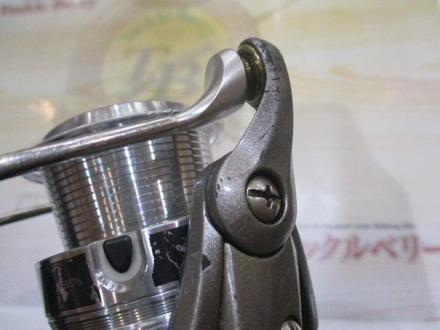DAIWA - 16トライソ 2000H-LBD Amazon | ダイワ(Daiwa) スピニングリール 16 トライソ 2000H