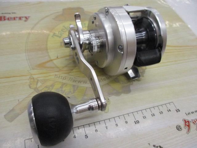 13 オシアカルカッタ　301HG シマノ(SHIMANO) 13オシアカルカッタ 301HG(左ハンドル) (お