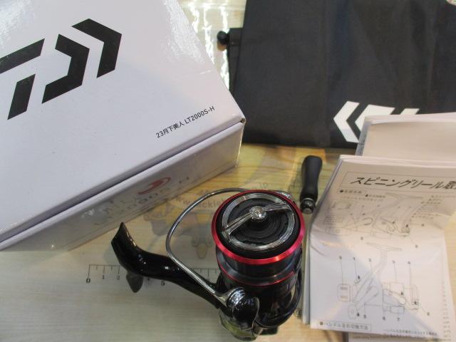 【中古美品】 ダイワ 23 月下美人 LT-2000S-H ライン付き 楽天市場】美品 DAIWA ダイワ スピニング リール 23 月下美人