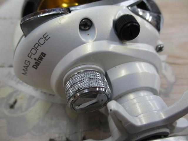 リールsporza150R(ホワイト)新品 Amazon | ダイワ リール
