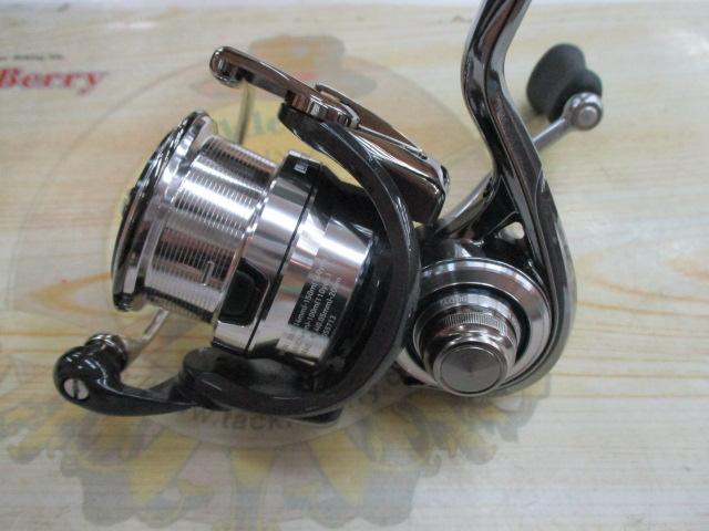 美品 18イグジスト FC LT 2000S-H Yahoo!オークション - ダイワ 18 イグジスト FC LT 2000S-H MTCW