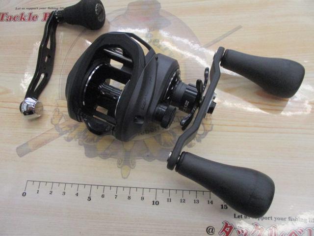 未使用　REVO BEAST 40-HS レボビースト Amazon | AbuGarcia (アブガルシア) REVO Beast 40 右巻き