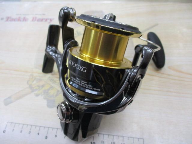 SHIMANO - 新品未使用　シマノ リール &#39;20 ツインパワー 4000XG シマノ '20ツインパワー4000XGインプレ。半プラボディは全く問題