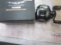 スティーズ 100SH