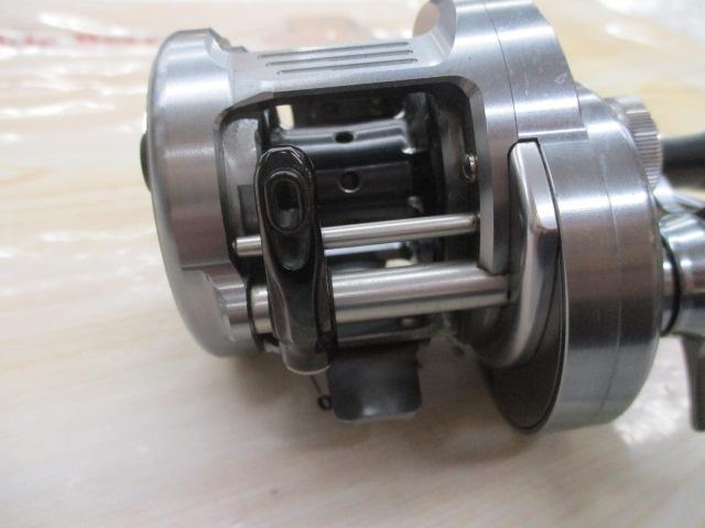 SHIMANO - 値下げシマノ　19 カルカッタコンクエスト　dc  201 新品未使用 シマノ '19 カルカッタコンクエストDC 201・左ハンドル