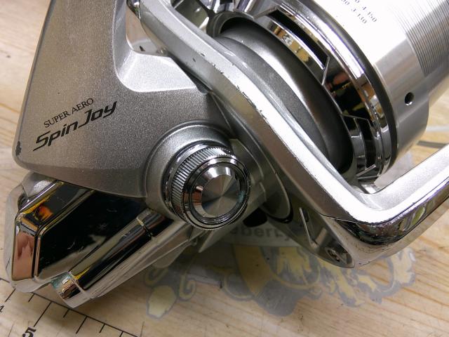シマノ１４スーパーエアロスピンジョイ３０細糸仕様（替スプール・糸・カバー付き） Amazon | シマノ(SHIMANO) スピニングリール 投げ・遠投 14