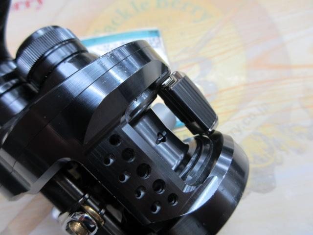 24 カルカッタコンクエスト シャローエディション 30 HG 【新品未使用品】 シマノ(SHIMANO) 24 カルカッタコンクエスト シャロー