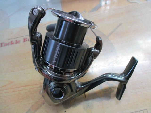 22ステラ4000XG　新品未使用品 シマノ 22 ステラ 4000XG (2022年モデル) スピニングリール /(5