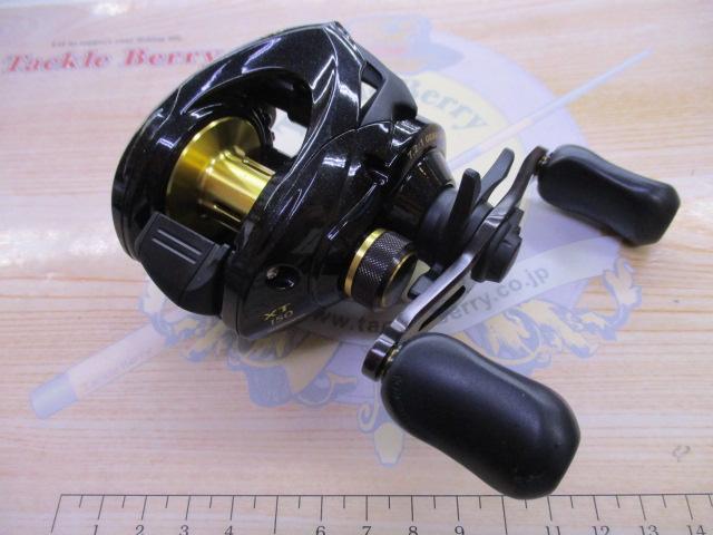 DAIWA - 17 バスワンXT 150 / 151 2台 セット 美品 シマノ (取寄せ 10月末頃メーカー生産予定) シマノ 17 バスワン