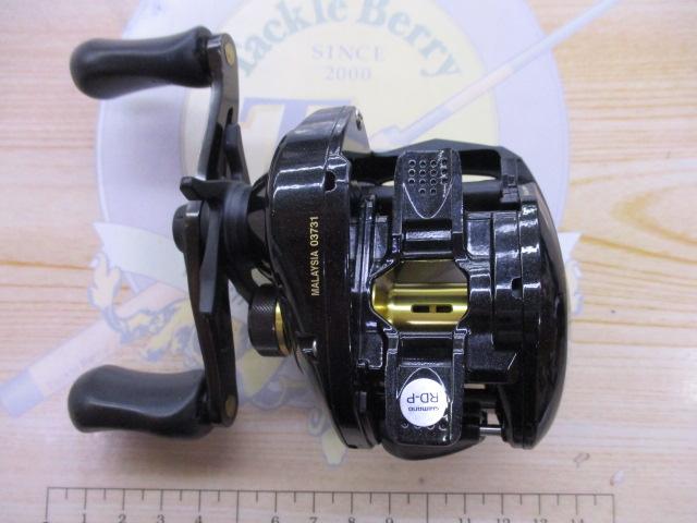 DAIWA - 17 バスワンXT 150 / 151 2台 セット 美品 シマノ (取寄せ 10月末頃メーカー生産予定) シマノ 17 バスワン