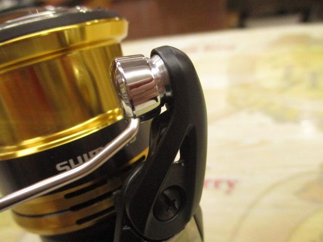 SHIMANO SAHARA 2500SHG スピニングリール新品未使用 スピニングリール サハラ 22 2500SHG シマノ リール