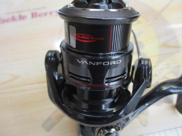 24ヴァンフォード C2000SHG 新品‼️ シマノ 24 ヴァンフォード C2000SHG (2024年モデル) スピニング