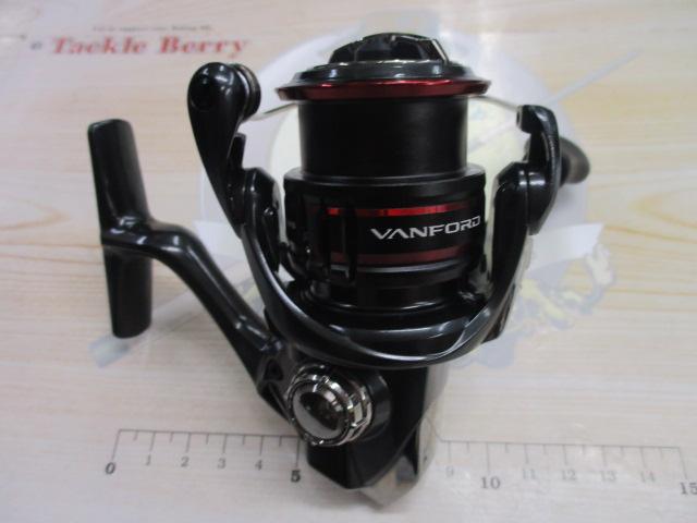 新品未使用 シマノ 20 ヴァンフォード C2500SHG シマノ 【目玉商品】シマノ 20 ヴァンフォード C2500SHG