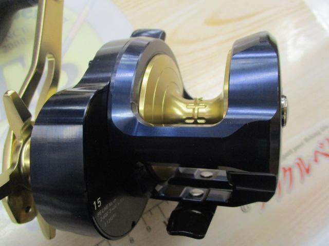22ソルティガ15H[美品] ダイワ(Daiwa) 22SALTIGA(ソルティガ) 15H 右ハンドル 00631522