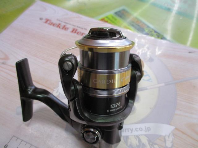 SHIMANO - シマノ　12カーディフCI4+ C2000SS ③ &lt;やや傷あり&gt; Amazon | シマノ(SHIMANO) スピニングリール 12 カーディフ CI4+