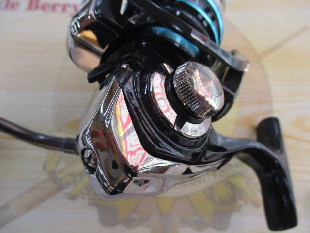 16エメラルダス2508PE-H-DH Amazon | ダイワ(Daiwa) スピニングリール エギング 16