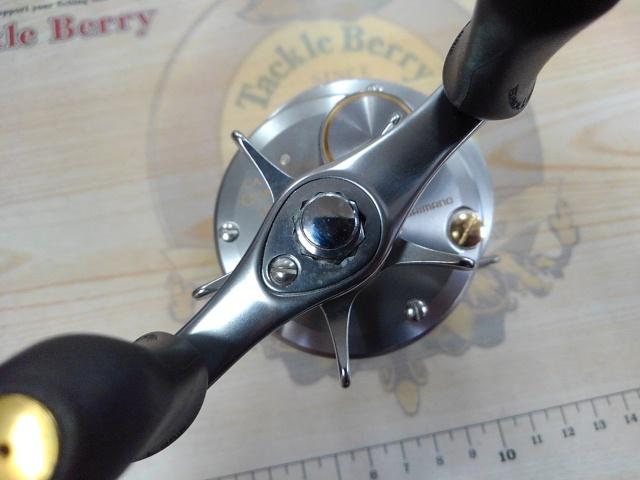 シマノ　カルカッタコンクエスト101DC 　04カルカッタコンクエスト シマノ カルカッタ コンクエスト 101 左 (リール) 価格比較