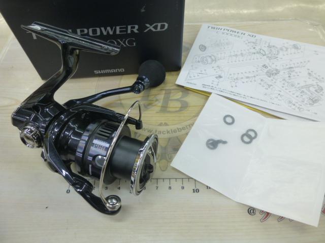 新品未使用　SHIMANO 25 TWIN POWER XD C3000XG Shimano 25 Twin Power XD C3000XG