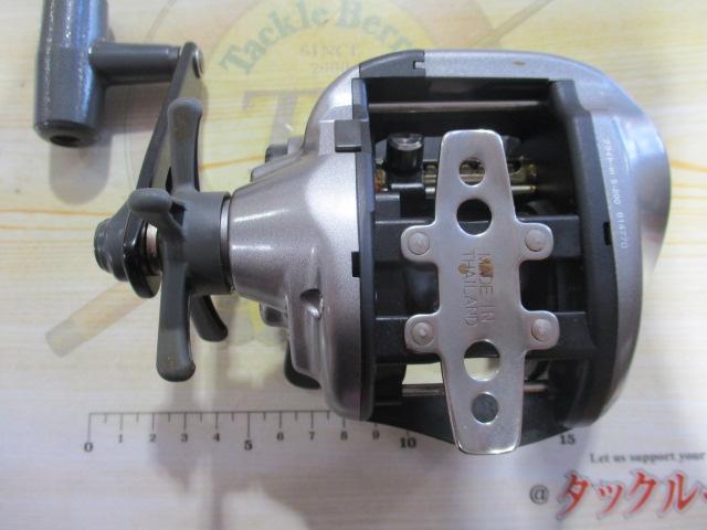 タナセンサー300 フロロ5号150m付き タナセンサー300 フロロ5号150m付き ダイワ タナセンサー 300
