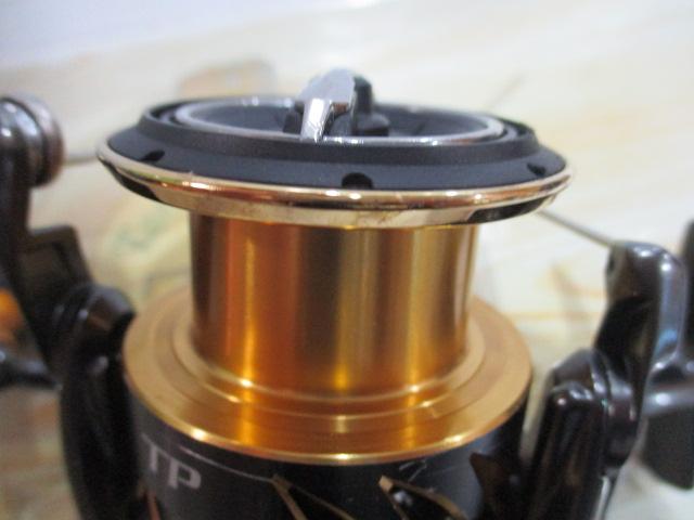 20ツインパワー 4000 中古品 中古】 シマノ 20ツインパワー 4000MHG スピニングリ－ル TWIN
