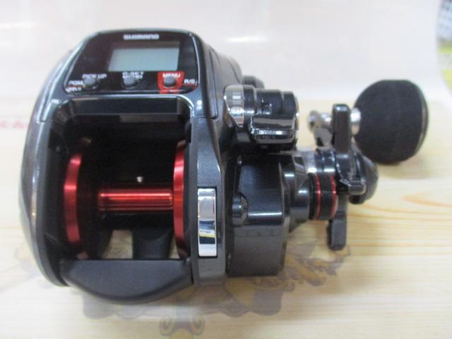 【中古美品】シマノ　17プレイズ800 電動リール　現行品 シマノ プレイズ(PLAYS) 1000 右ハンドル (2017年モデル) 電動
