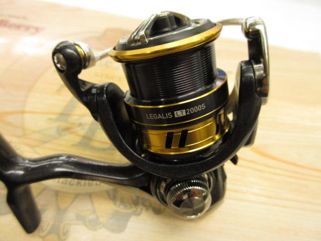 ダイワ 18レガリス LT2000S 新品未使用 DAIWA（釣り） ダイワ '18 LEGALIS(レガリス) LT 2000S