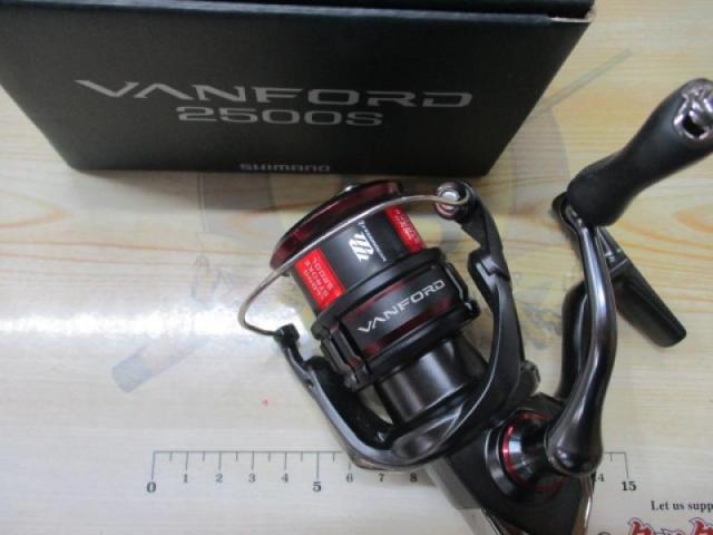 SHIMANO - シマノ　20 ヴァンフォード2500S 新品未使用 4969363047052_1.jpg