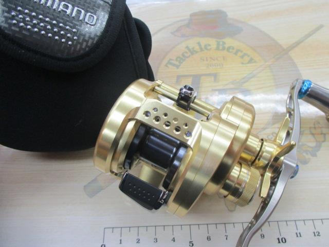 15オシアコンクエスト　200PG 未使用品 シマノ '23 オシアコンクエスト200PG・右ハンドル