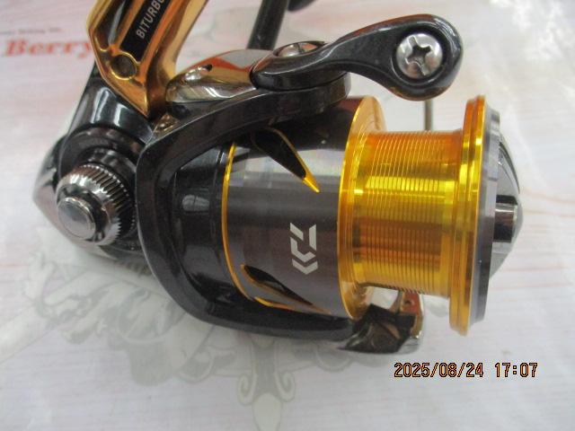 19ラグザス 2500H-LBD