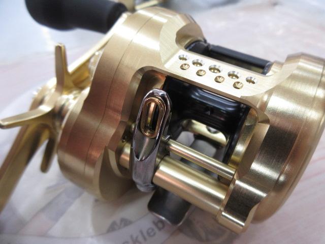 SHIMANO - 【中古/極上品】 シマノ 23 カルカッタコンクエスト MD 300XGLH   /R386M SHIMANO - 【中古/極上品】 シマノ 23 カルカッタコンクエスト